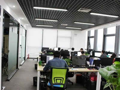策正簽約廣東鴻數科技VI設計項目，助力計算機信息技術咨詢服務品牌升級